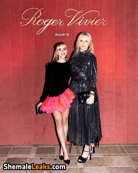 Kiernan Shipka Kiernanshipka Paytonpreslee Leaked Nude OnlyFans Photo ShemaleLeaks