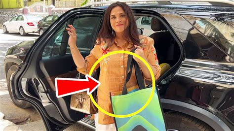 Pregnant Richa Chadha Spotted In Bandra Youtube