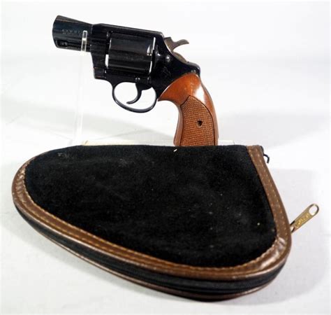 Colt Cobra 38 Spl 6 Shot Revolver SN H77701 In Soft Case Mayo