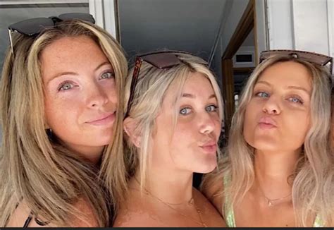 Three Blondes Posing Nudes Ifyouhadtopickone Nude Pics Org