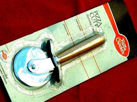 Betty Crocker Pizza Cutter Stainless Steel Blade Wood Handle EBay