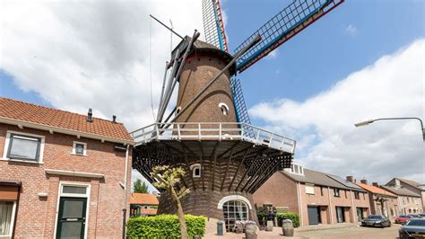 Wonen In Een Molen Dit Bijzondere Huis In Zevenbergen Staat Te Koop