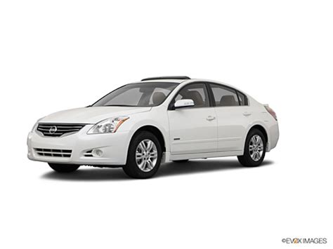 Nissan Altima Hybrid Generations - iSeeCars.com