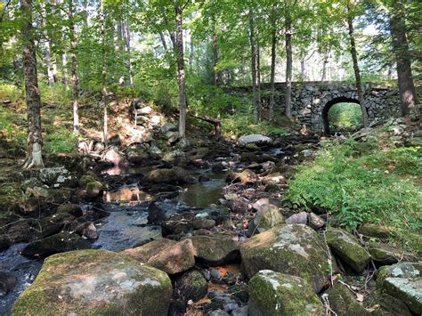 Keystone Stone Arch Bridge In New Salem Massachusetts Spanning Middle