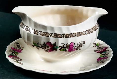 Indian Tree No No Green Border Cream Round Gravy Boat Attached