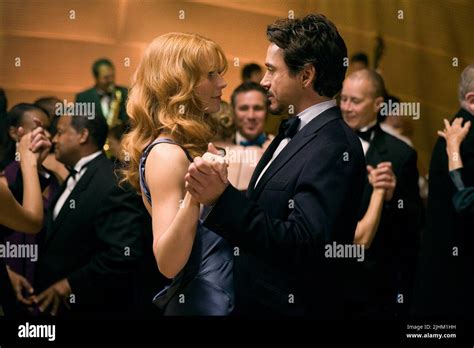 GWYNETH PALTROW, ROBERT DOWNEY JR., IRON MAN, 2008 Stock Photo - Alamy