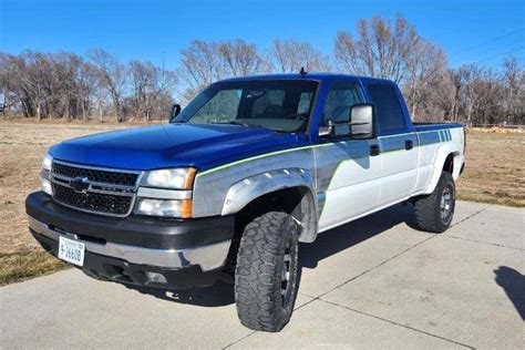 2006 Chevy 2500 HD 4x4 | Live and Online Auctions on HiBid.com