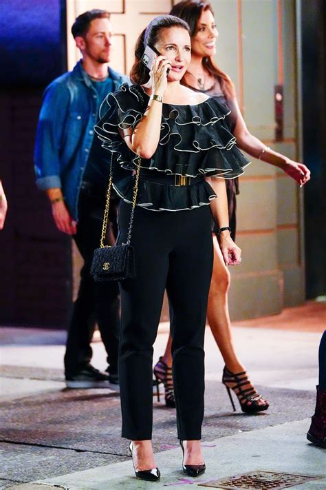 Thời trang Sex and the City Reboot và cá tính của nhân vật mới ELLE