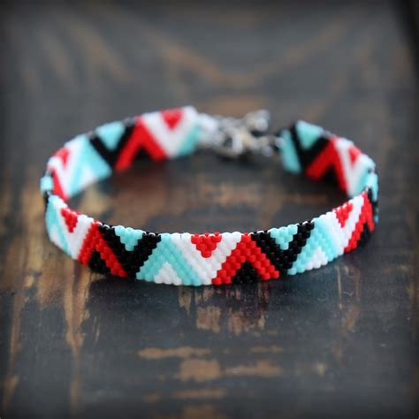 Купить браслет из бисера ручной работы Плетёные браслеты из бисера ...