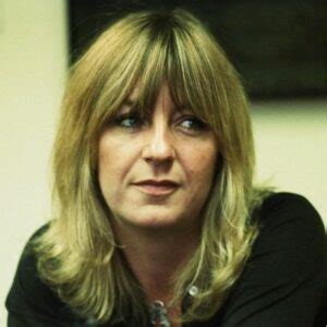 Christine McVie- Wiki, Age, Height, Husband, Net Worth (Updated on ...