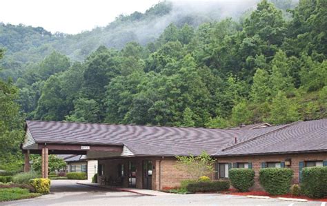 Marmet Center | Nursing Home | Marmet Skilled Nursing Facility