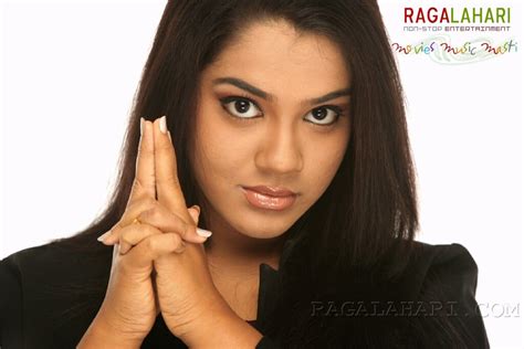 Sandya Hot And Sexy Actress