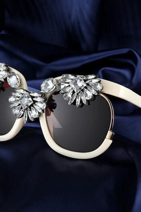 sunglasses  women men luulla