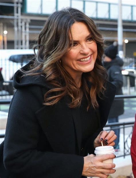 Pin By Jenni Zerafa On Hairstyles In 2024 Mariska Hargitay Law And