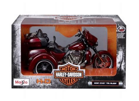 Maisto HARLEY DAVIDSON 2021 CVO Tri Glide RED 1 12 Maisto 1 12