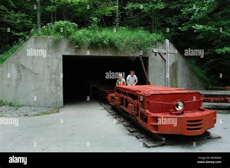 Entrance to Blue Heron coal Mine KY. Was an abandoned coal mining town Stock Photo - Alamy