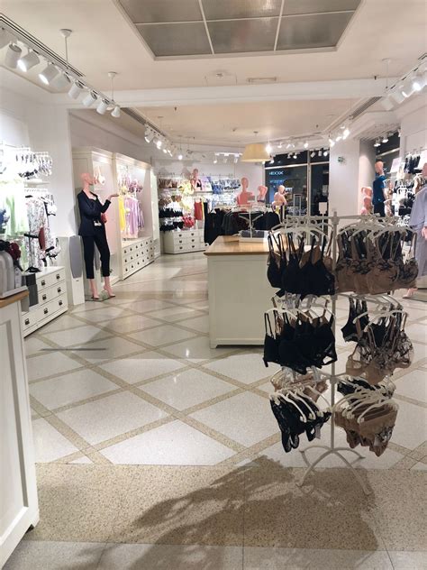 Boutique De Lingerie Roma Via E Ferri Intimissimi