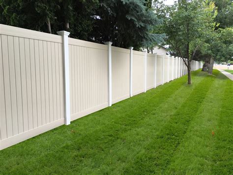 Vinyl Privacy Fence Products - Vinyl Fence Company Oklahoma