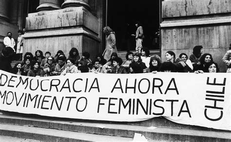 En El Día De La Mujer Conoce Su Evolución Laboral Paredes Seguridad