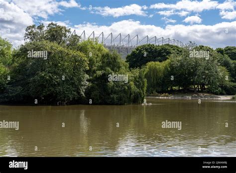 A view of Leazes Park lake in Newcatle upon Tyne, UK - a popular city ...