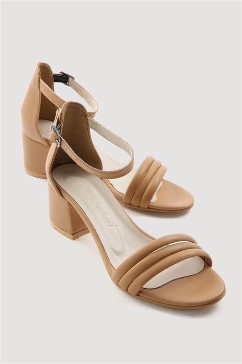Kad N Bantl Topuklu Sandalet Nude C Lt