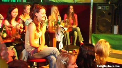 Forumophilia PORN FORUM Wild Party Girls Getting Hardcore Daily Updates