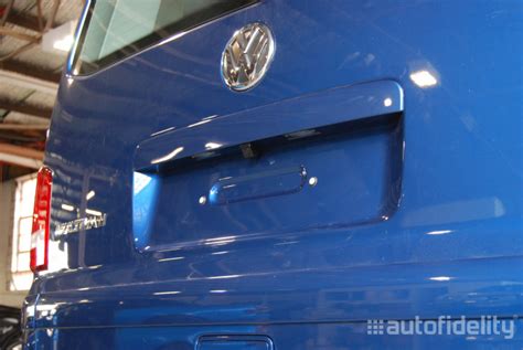 Integrated Rear View Camera System For Volkswagen Multivan Autofidelity