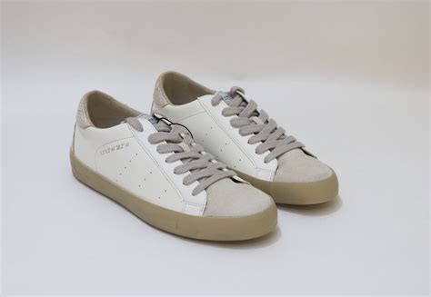 Shoe Avenue