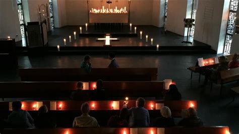 Einladung zur Taizé Andacht in der Surheider Kirche