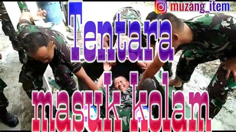 Nyesel Kalo Gak Nonton Vidio Tentara Masuk Kolam Bikin Ketawa Youtube