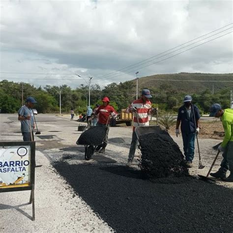 Colocaron 180 toneladas de asfalto en municipio Andrés Mata de Sucre