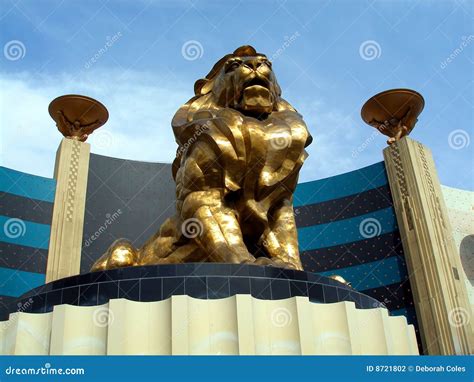 LIon statue, MGM Grand editorial photography. Image of fantasy - 8721802