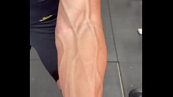 Muscled Machado XVIDEOS