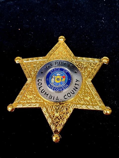 Columbia County Wisconsin Deputy Sheriff Gode - COLLECTORS-BADGES.COM