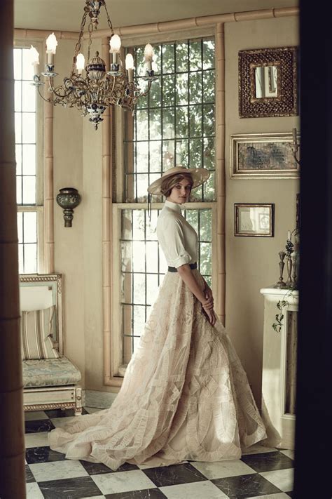 Victorian Inspired Wedding Dresses To Obsess Over Victorian Style Wedding Wedding Gowns