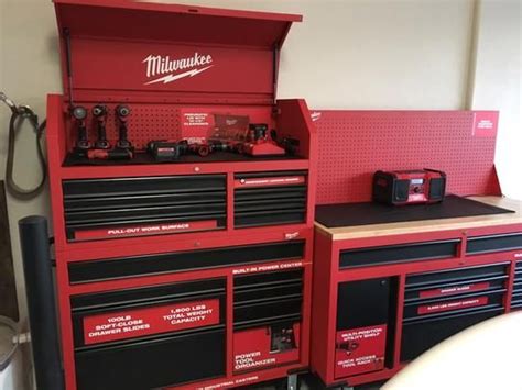 Milwaukee In Drawer Tool Chest And Rolling Cabinet Set Red And