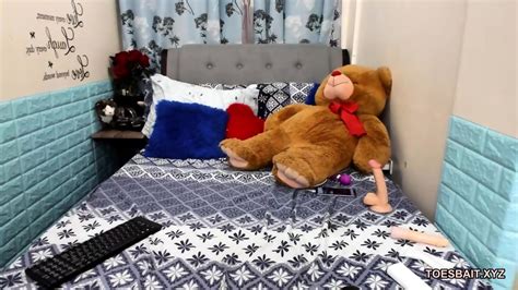 Sweet Naive Asian Babe Masturbation