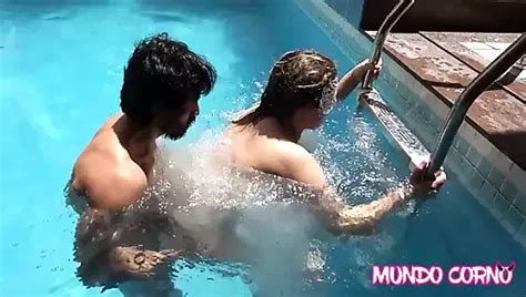 Verheiratete MILF macht spaß mit einem jungen typ im Motel xHamster