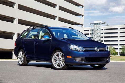 2014 Volkswagen Jetta Reviews and Rating | Motor Trend