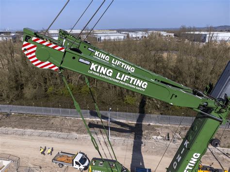 King Lifting Crane Hire Plant Machinery Movement