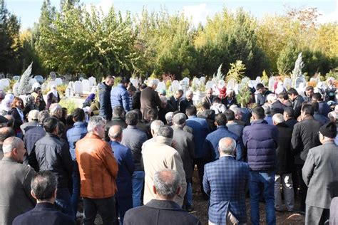 HDP li vekil PKK lı teröristin cenazesinde