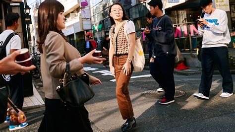 What Fall Street Style Looks Like in Tokyo - The New York Times