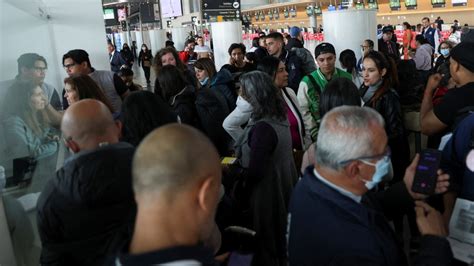 Se Repite La Historia De Viva Air En Los Aeropuertos Del Pa S Pero