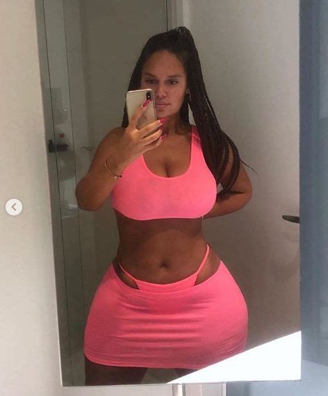 6 Sexy Pamela Alexandra Bikini Pics