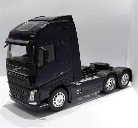 Miniatura Cavalinho Mecanico Volvo Fh Trucado Welly Em Jundia