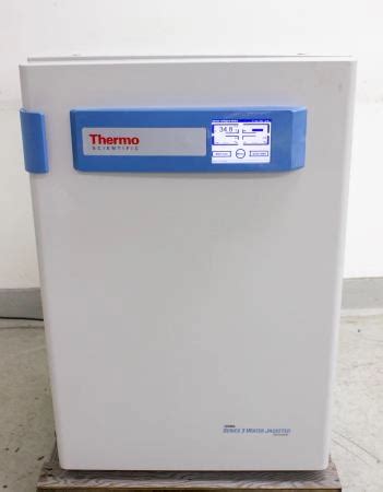 Thermo Forma Series 3 Water Jacketed Co2 Incubator Model 4120 LabX