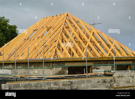 Timber Roof Frame Stock Photo - Alamy