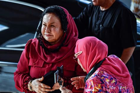 Rosmah Dibebaskan Daripada 17 Tuduhan Pengubahan Wang Elak Cukai