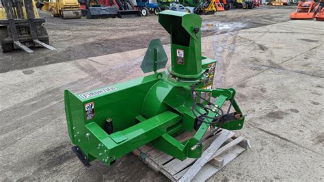 Frontier SB1174 Snow Blower - $5,500 | Machinery Pete