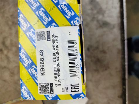 Замена опорных подшипников с опорами и стойки стабилизатора — Renault ...
